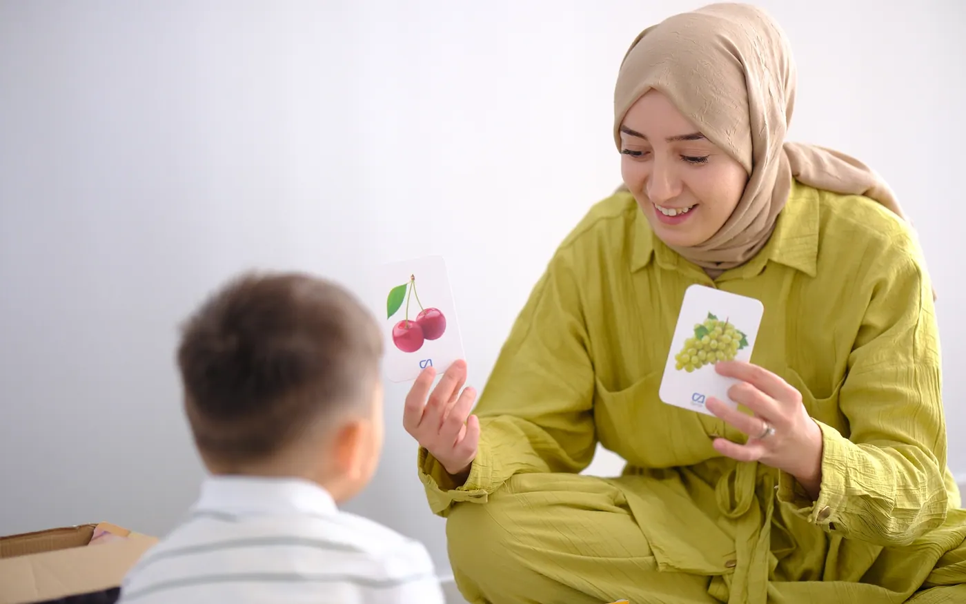 Çocukla birebir dil ve konuşma terapisi çalışması